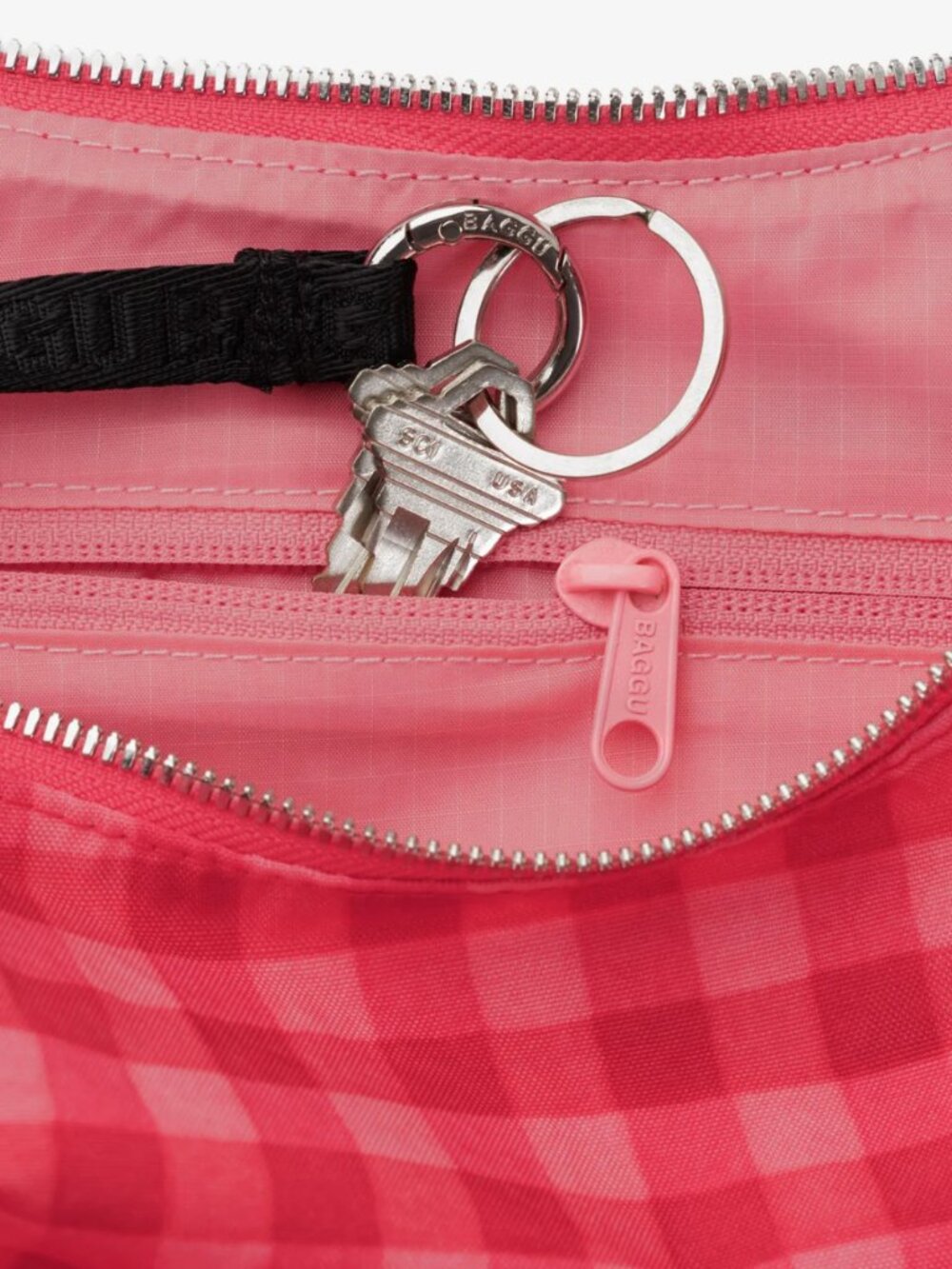 NWT Baggu x Molly Goddard Popper Strap Medium Nylon Crescent Bag (Ruby Gingham) - Picture 2 of 5